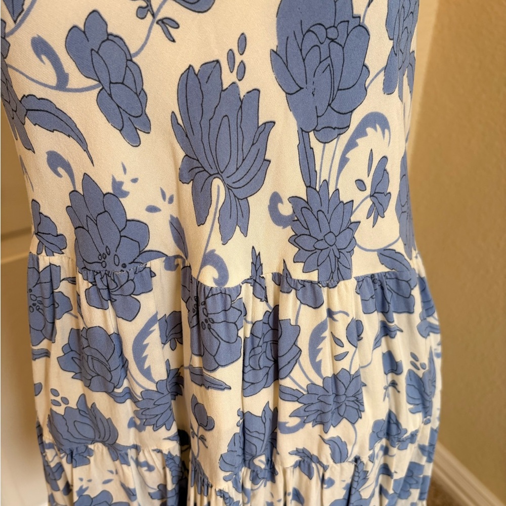 THML Blue and White Floral Dress - Picture 3 of 9